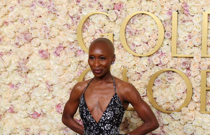 Cate Blanchett strahlt in Gold, als die Wicked-Stars Ariana Grande und Cynthia Erivo eintreffen