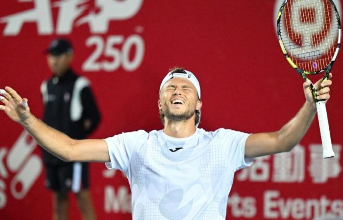 Als Gewinner des Nishikori in Hongkong sichert sich Alexandre Müller seinen ersten Titel auf der Rennstrecke