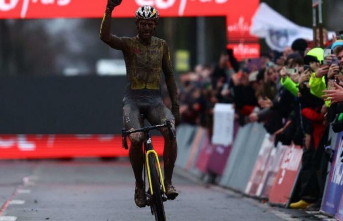 Wout Van Aert etabliert sich als Chef in Dendermonde