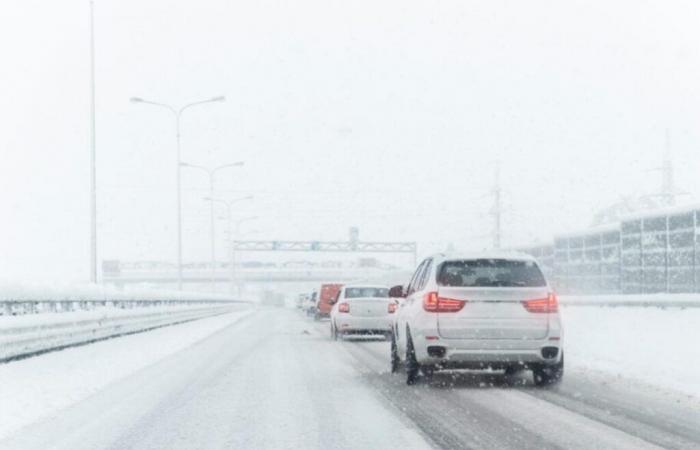 Der Wintersturm Blair trifft Millionen Amerikaner und verursacht Flugverspätungen, Stromausfälle und Schulschließungen