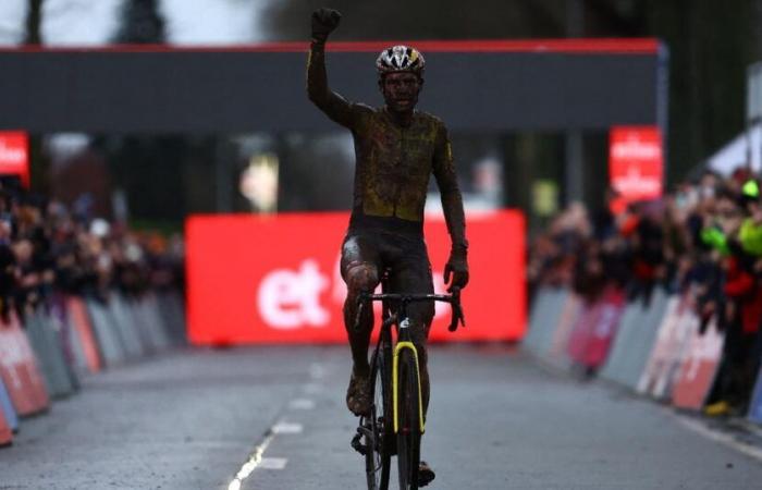 Wout Van Aert verzeichnet einen weiteren Erfolg im Weltcup