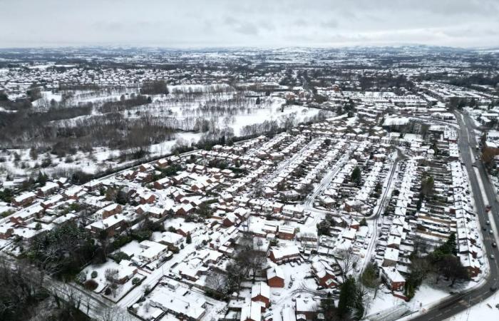 Starker Schneefall in Großbritannien führt zu Reiseunterbrechungen und Stromausfällen – Xinhua