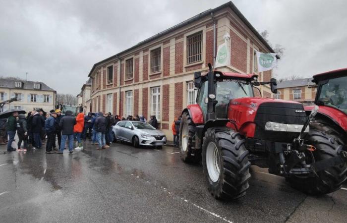 Beauvais. Die Bauern wurden alle vom Präfekten empfangen