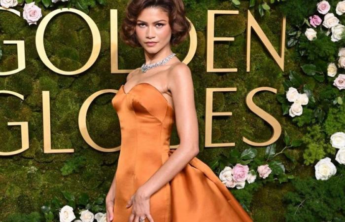 Mit 58 Jahren sieht Salma Hayek bei den Golden Globes 2025 umwerfend aus