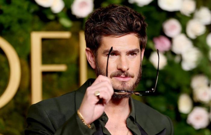 Andrew Garfield hat eine atemberaubende Verwandlung vollzogen.