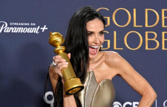 Ihre Töchter filmen ihre Reaktion vor dem Fernseher während ihres ersten Preises bei den Golden Globes! (VIDEO)