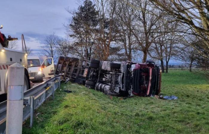 Die Zufahrt zur Mautstelle Chalon-Centre auf der A6 ist gesperrt