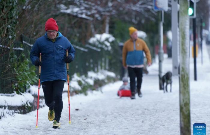 Starker Schneefall in Großbritannien führt zu Reiseunterbrechungen und Stromausfällen – Xinhua