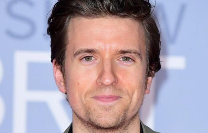 Greg James, DJ von BBC Radio 1, stellt Rekord auf, nachdem Fans durch „Ankündigung“ verwirrt waren