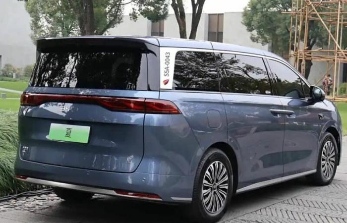 Der BYD Xia PHEV-Minivan erreichte die Händler noch vor der Markteinführung