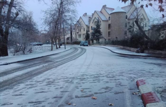 Die Stadt Ifrane trägt wieder Weiß (Fotos)