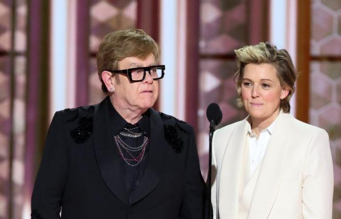 Elton John scherzt über sein blindes Auge bei den Golden Globes