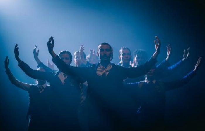 Ein Sessel für das Orchester – Die Website für Pariser Theaterkritiken » Aus England mit Liebe, Choreografie und Musik von Hofesh Shechter, im Théâtre de la Ville / Les Abbesses