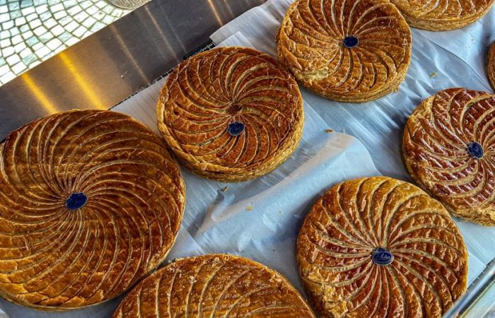 Traditionelle Galette des Rois von Stohrer 2025, die unverzichtbare Frangipane-Galette