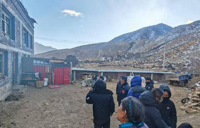 Bei einem schweren Erdbeben kommen in Tibet mehr als 50 Menschen ums Leben