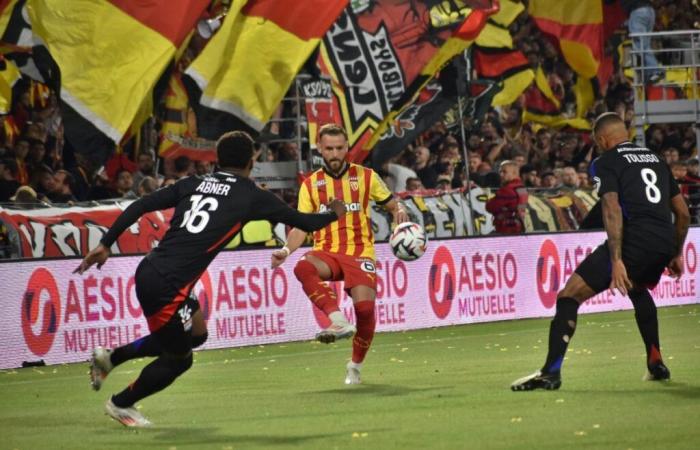 Der Berater von Jonathan Gradit versteht die Art und Weise, wie RC Lens seinen Spieler behandelt, nicht