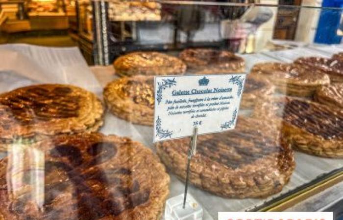 Traditionelle Galette des Rois von Stohrer 2025, die unverzichtbare Frangipane-Galette