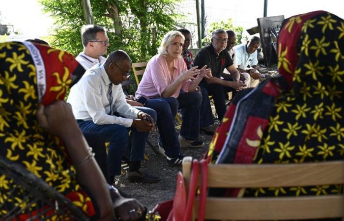 Marine Le Pen bleibt nach Lastkahnunglück in Mayotte unverletzt