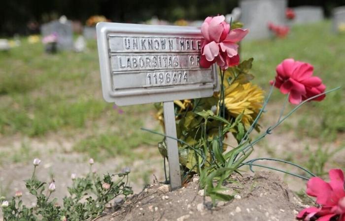 Auf dem Falfurrias Cemetery in Texas endet der amerikanische Traum für viele anonyme Migranten