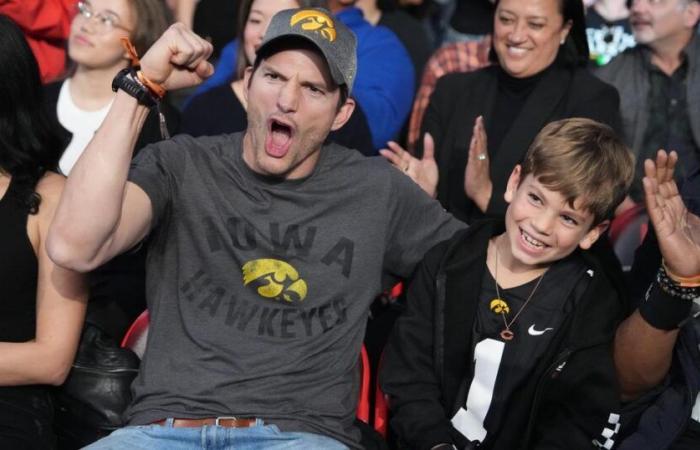 Ashton Kutcher und sein Sohn Dimitri, 8, ließen sich bei einem Wrestling-Turnier in Los Angeles austoben