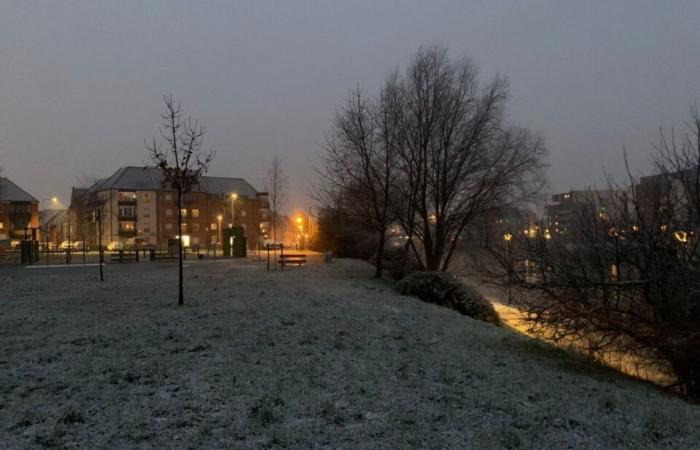 Der Schnee ist diesen Mittwoch im Norden angekommen! Hier sind die ersten Fotos der weißen Landschaften