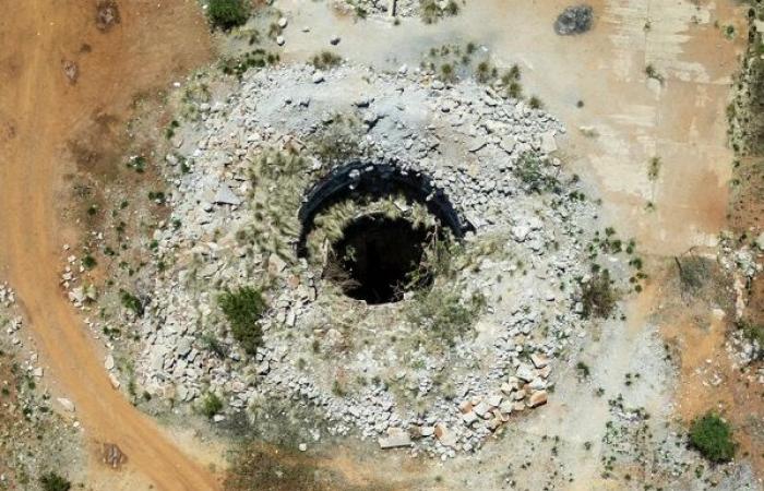 Mehr als 100 Bergleute verhungern in einer Goldmine