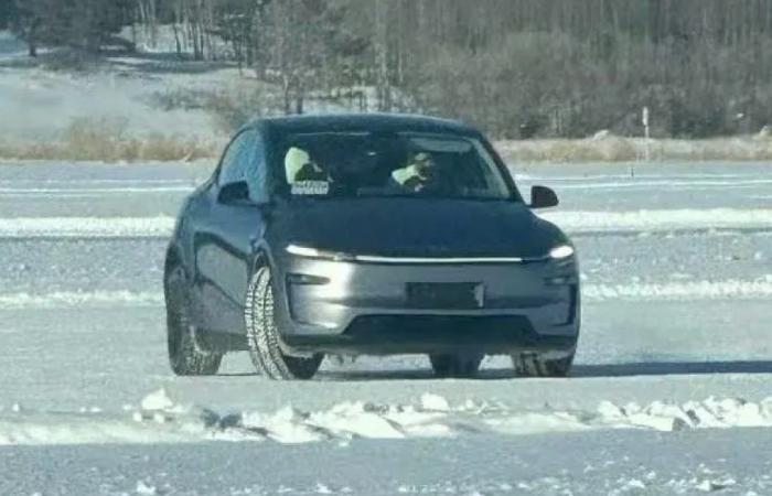 Das Model Y Juniper wurde bei Wintertests zum ersten Mal unverhüllt entdeckt