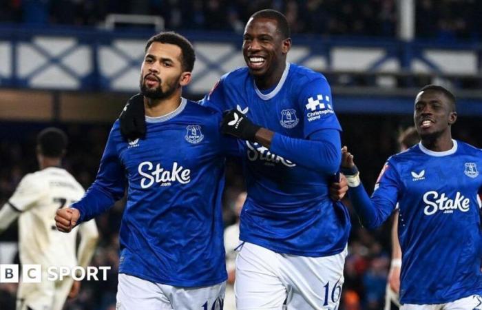 Sean Dyche entlassen: Wie chaotisch der Tag in Everton verlief