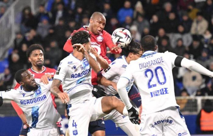 Mit zehn ekelt Auxerre LOSC an