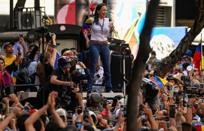 Oppositionsführerin Maria Corina Machado, „mit Gewalt festgehalten“, nach einer Demonstration „freigelassen“.