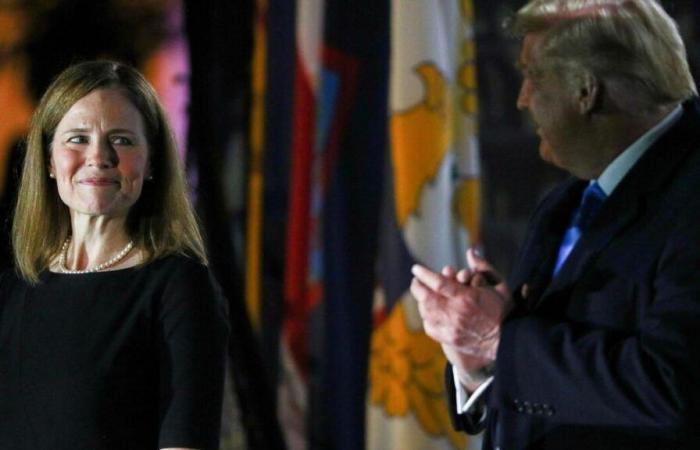 Stürmische Daniels-Affäre: Amy Coney Barrett, die von Trump ernannte Richterin, arbeitete gegen ihn