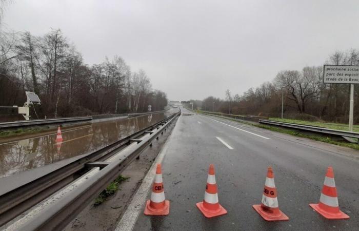 Ein Teil der Ringstraße von Nantes ist in beiden Verkehrsrichtungen gesperrt