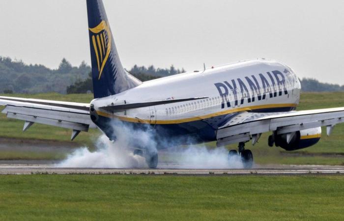 Ryanair erhebt seine Stimme und fordert von einem störenden Passagier 15.000 Euro Schadensersatz