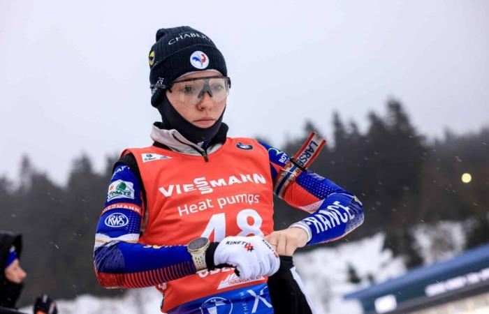 Biathlon | „Ich wollte mit den Waffen des Tages kämpfen“: Mit der Grippe gewann Océane Michelon ihre allererste Blumenzeremonie im Oberhof-Sprint | Nordic Mag | Nr. 1 Biathlon