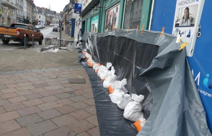 Die Epte steigt in Gisors weiter an, die Straßen stehen bereits unter Wasser