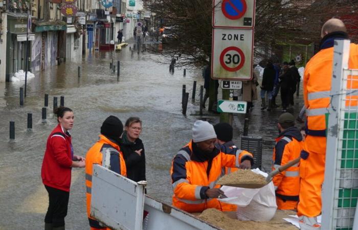 Die Epte steigt in Gisors weiter an, die Straßen stehen bereits unter Wasser