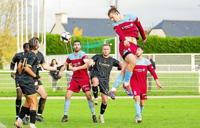 R1: Corentin Bekhit, der Verteidiger-Torschütze von Lamballe FC