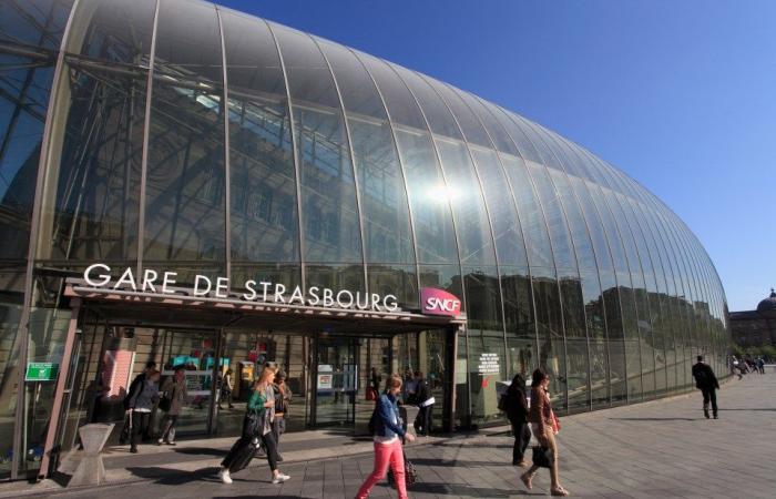 Bei einem schrecklichen Straßenbahnunglück am Bahnhof Straßburg werden mindestens 30 Menschen verletzt, Rauch füllt den Tunnel und Passagiere hören Schreie