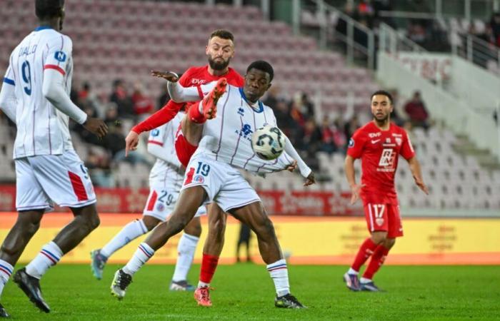 Die Notizen von Dijon – Berrichonne: Diallo, Pirès und die Umgebung, Symbole der Übel von Castelroussin