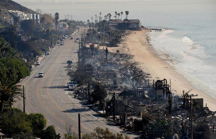 Kristin Crowley, Leiterin der Feuerwehr von Los Angeles, sagt, die Stadt habe ihre Bewohner im Stich gelassen