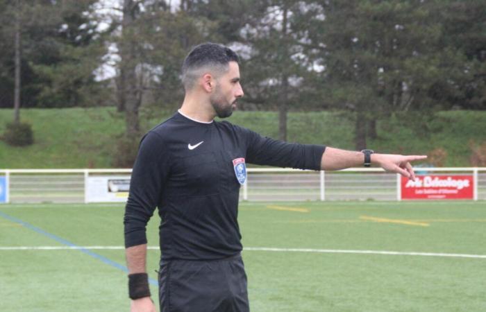 Als Fußballschiedsrichter in der Vendée gibt er sich selbst auf