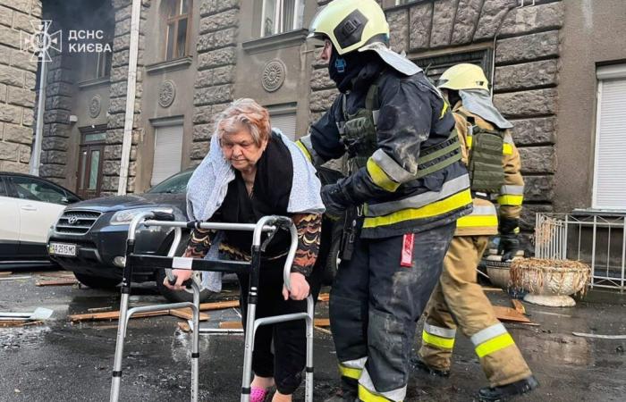 Lasst uns aus unserem Schneckenhaus herauskommen! • Schreibtisch Russland