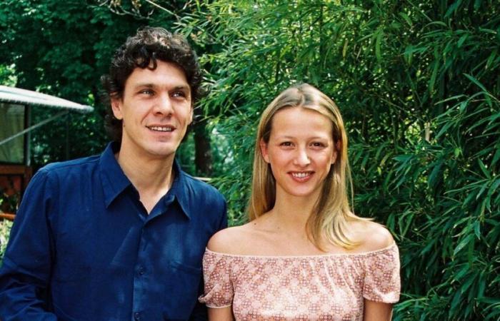 Marc Lavoine und Sarah Poniatowski: Dieses typische Haus liegt in einer Stadt in der Nähe von Paris, wohin sie gerne mit ihren Kindern gingen