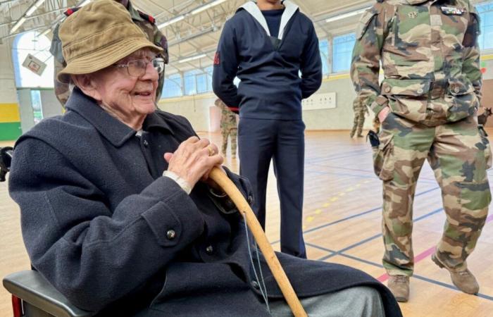 Cherbourg. Paul Leterrier, 103 Jahre alt, letzter Marineschütze des Freien Frankreichs