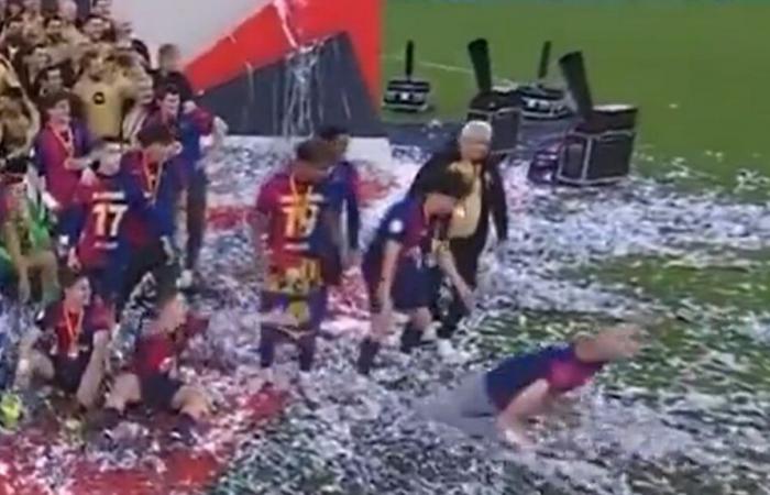 Der Star des Vaters von Barcelona geht mit der Feier des spanischen Supercups viral