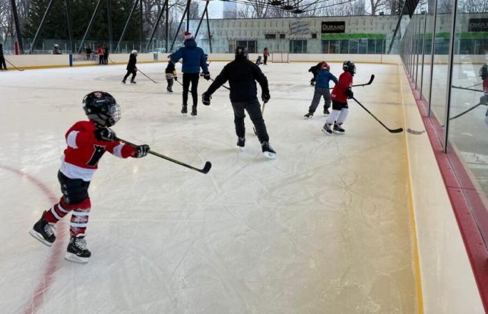 Große Begeisterung für die Eisbahn im Victoria Park