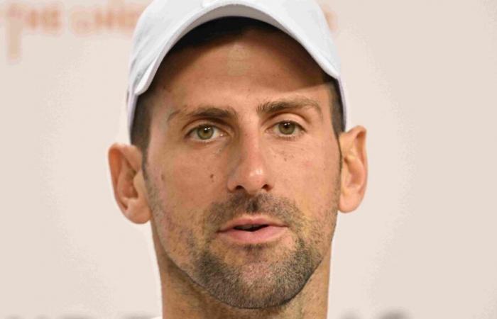 Australian Open > Novak Djokovic an einen Journalisten auf einer Pressekonferenz: „Ich werde Ihnen nicht antworten“