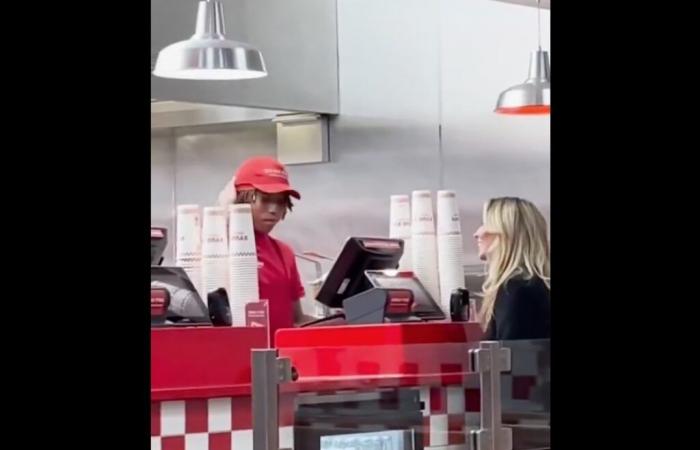 Die Reaktion eines Mitarbeiters von Christian Five Guys auf ein Pornomodel geht viral