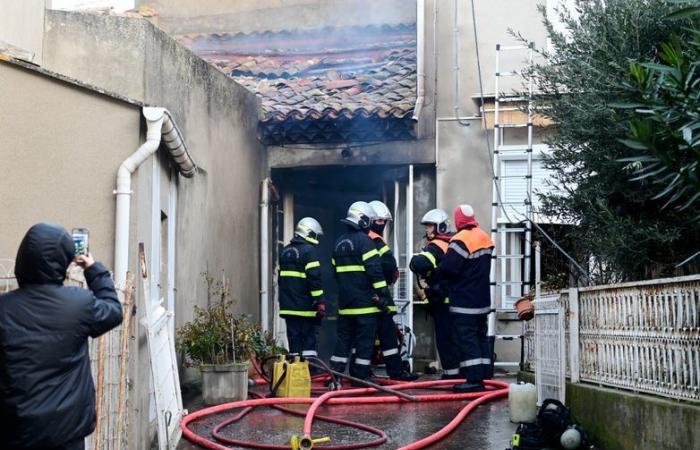 In der Nähe von Carcassonne wurde ein Haus durch einen nächtlichen Brand völlig zerstört und sechs Menschen wurden von der Feuerwehr evakuiert