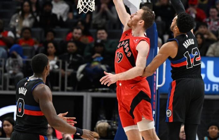 Jakob Poeltl holt sich 13 Rebounds beim Sieg der Raptors über die Warriors (13.01.25)